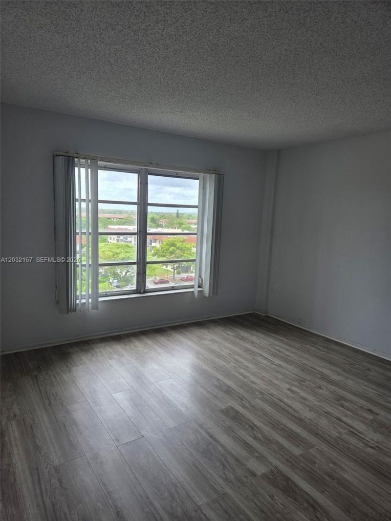 4174 Inverrary Dr , Unit 805, Lauderhill, FL 33319 Photo