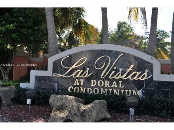 8290 Lake Dr , Unit 332, Doral, FL 33166
