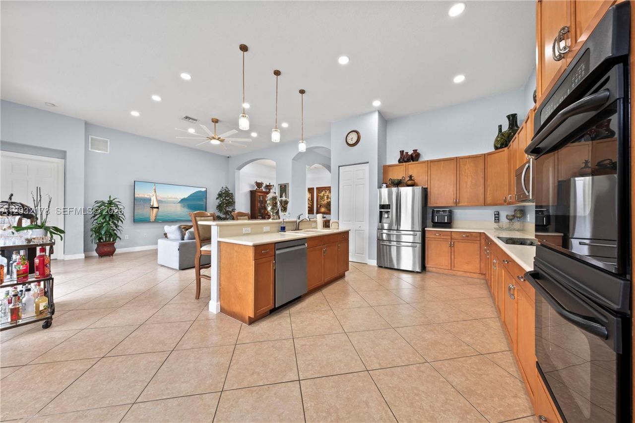 5431 SW 184th Way , Miramar, FL 33029 Photo