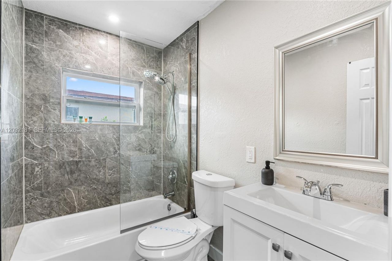 1521 NE 118th Ter , Unit 1, Miami, FL 33161 Photo