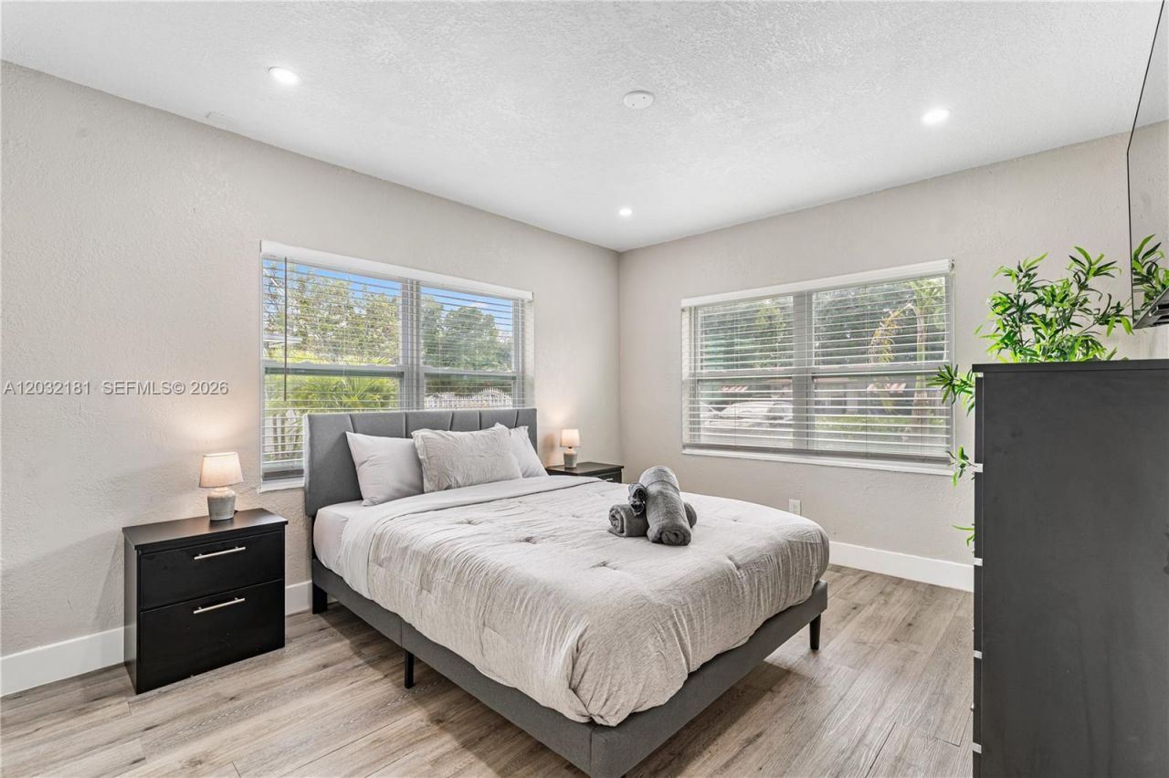 1521 NE 118th Ter , Unit 1, Miami, FL 33161 Photo