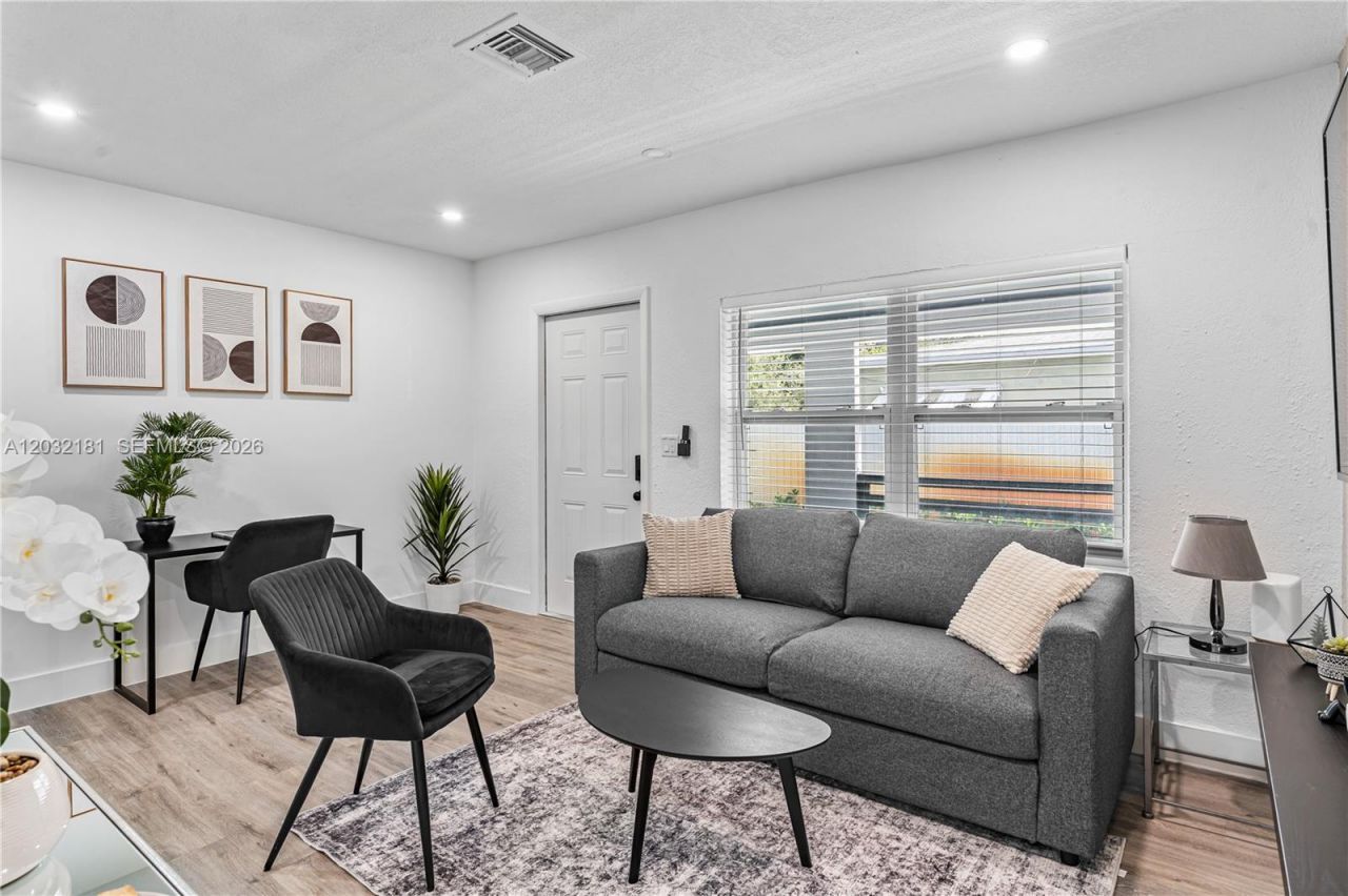 1521 NE 118th Ter , Unit 1, Miami, FL 33161 Photo