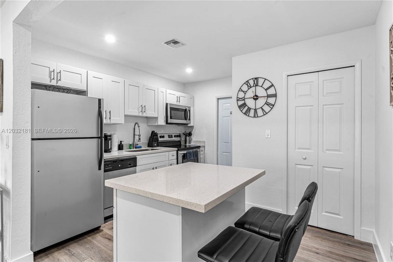 1521 NE 118th Ter , Unit 1, Miami, FL 33161 Photo