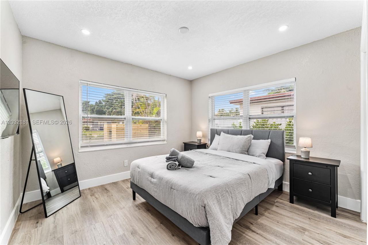 1521 NE 118th Ter , Unit 1, Miami, FL 33161 Photo