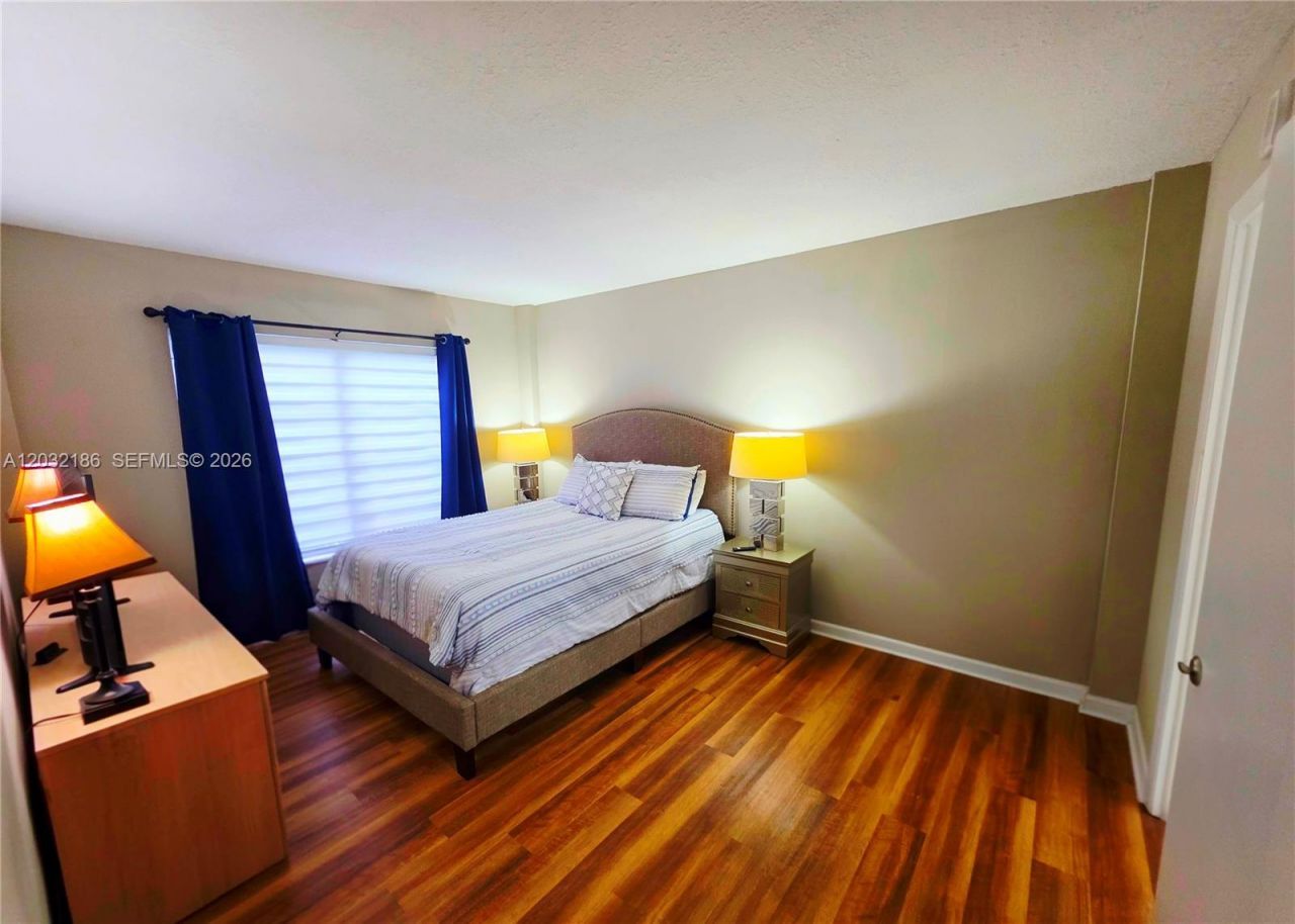 4164 Inverrary Dr , Unit 204, Lauderhill, FL 33319 Photo