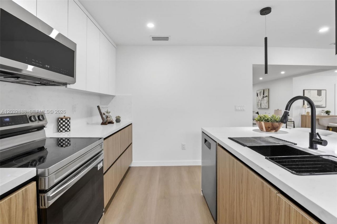 3371 SW 23rd St , Fort Lauderdale, FL 33312 Photo
