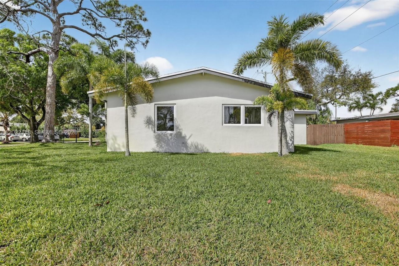 3371 SW 23rd St , Fort Lauderdale, FL 33312 Photo