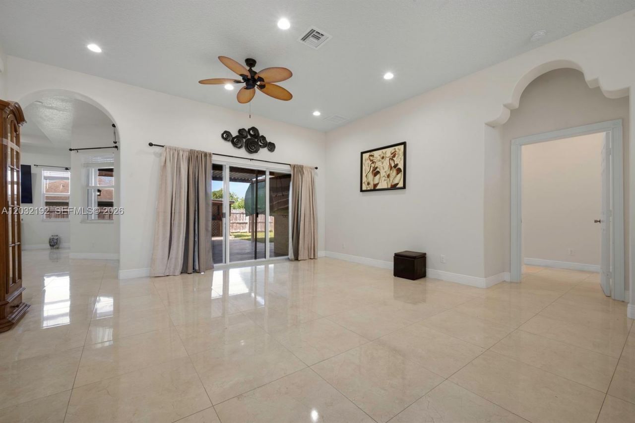 1956 SW Beekman St, Unit 1956, Port Saint Lucie, FL 34953 Photo