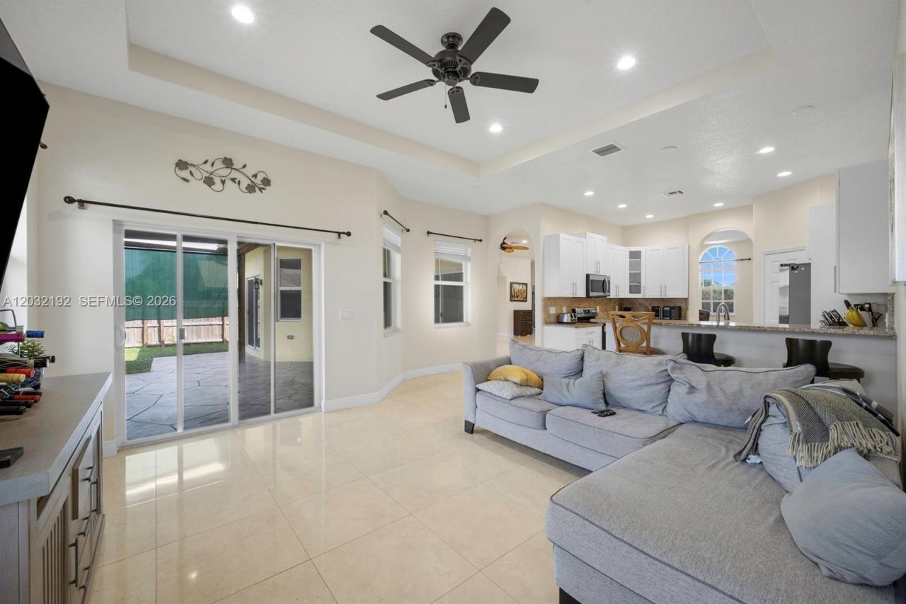 1956 SW Beekman St, Unit 1956, Port Saint Lucie, FL 34953 Photo