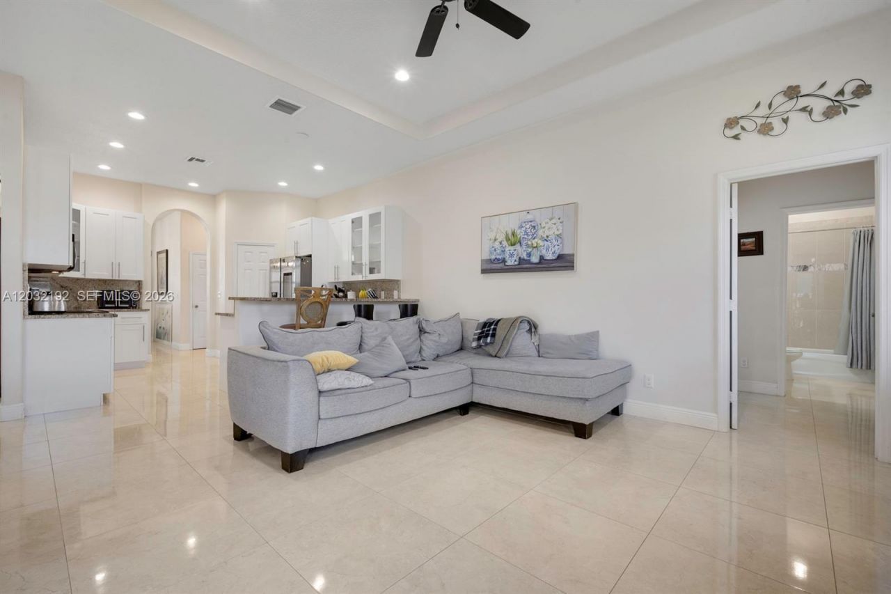 1956 SW Beekman St, Unit 1956, Port Saint Lucie, FL 34953 Photo