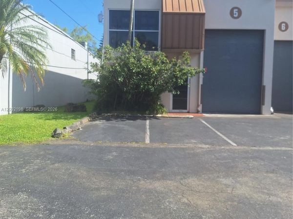 14250 SW 136th St, Unit 5, Miami, FL 33186