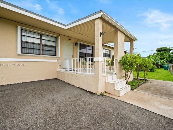 9300 NW 32nd Ct , Miami, FL 33147