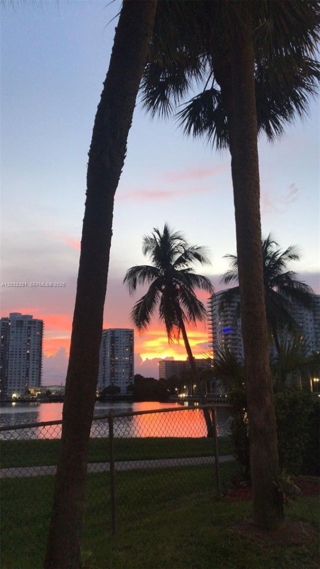 18181 NE 31st Ct , Unit 1710, Aventura, FL 33160 Photo
