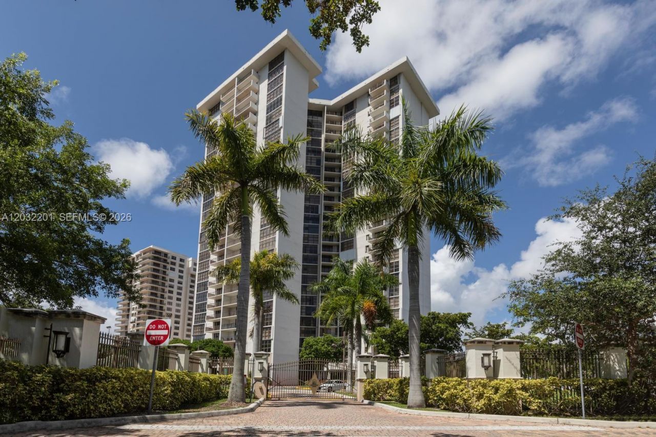 18181 NE 31st Ct , Unit 1710, Aventura, FL 33160 Photo