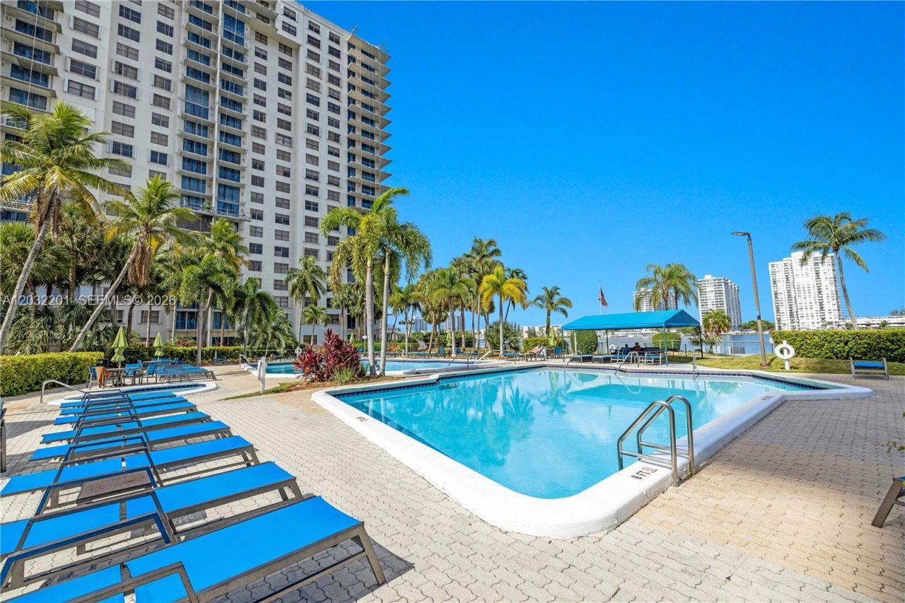 18181 NE 31st Ct , Unit 1710, Aventura, FL 33160 Photo