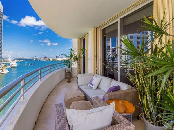 888 Brickell Key Dr , Unit 1004, Miami, FL 33131