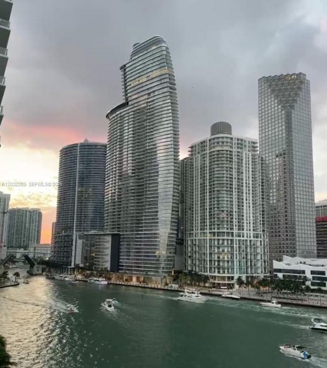 888 Brickell Key Dr , Unit 1004, Miami, FL 33131 Photo