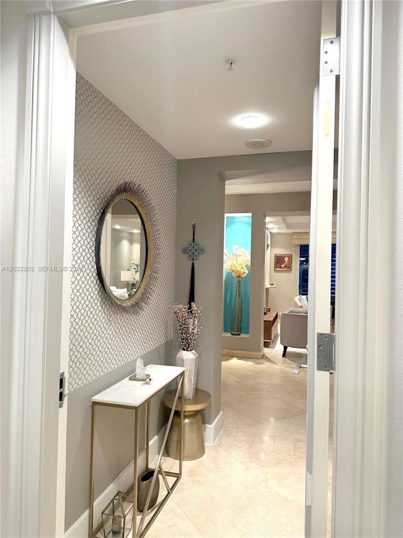 888 Brickell Key Dr , Unit 1004, Miami, FL 33131 Photo