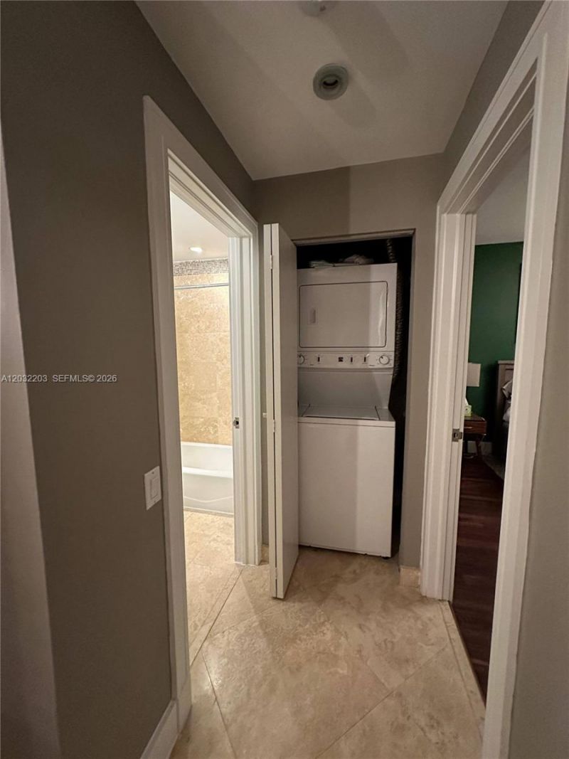 888 Brickell Key Dr , Unit 1004, Miami, FL 33131 Photo