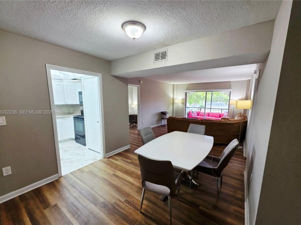 4164 Inverrary Dr , Unit 204, Lauderhill, FL 33319