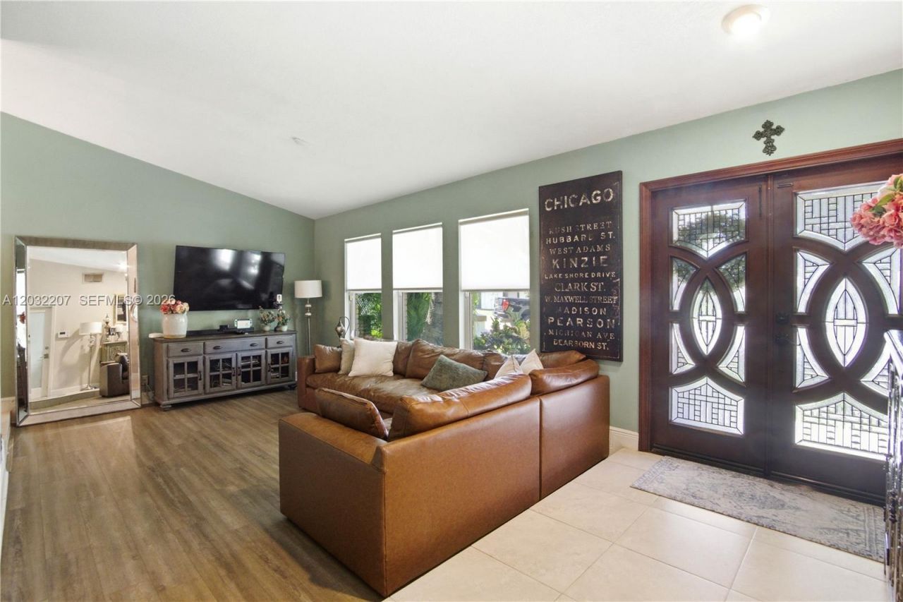 5940 NW 52nd St , Coral Springs, FL 33067 Photo
