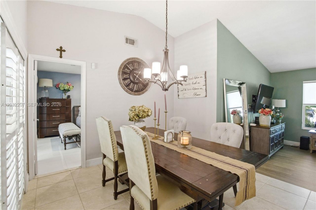 5940 NW 52nd St , Coral Springs, FL 33067 Photo
