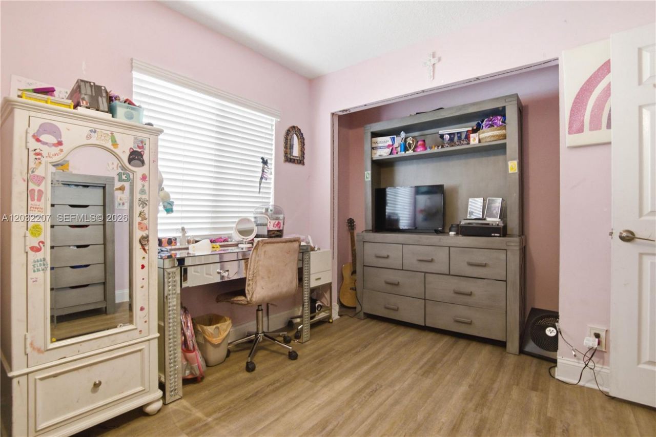 5940 NW 52nd St , Coral Springs, FL 33067 Photo