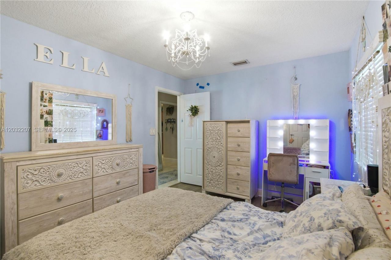 5940 NW 52nd St , Coral Springs, FL 33067 Photo