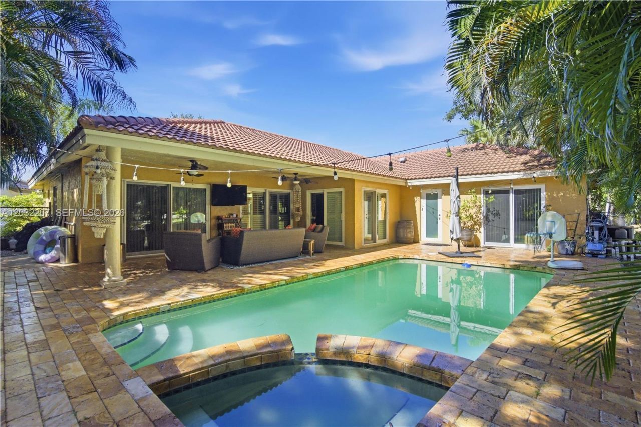 5940 NW 52nd St , Coral Springs, FL 33067 Photo