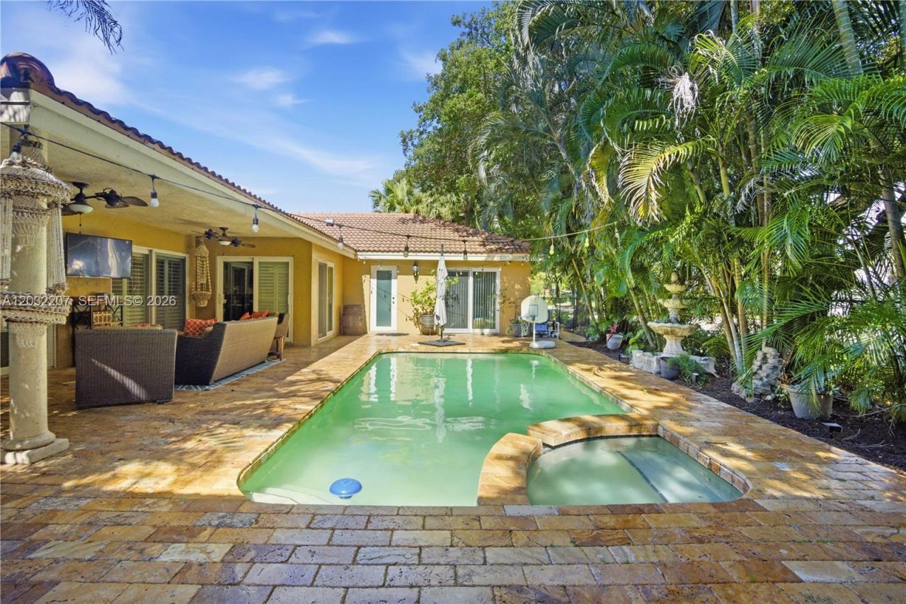 5940 NW 52nd St , Coral Springs, FL 33067 Photo