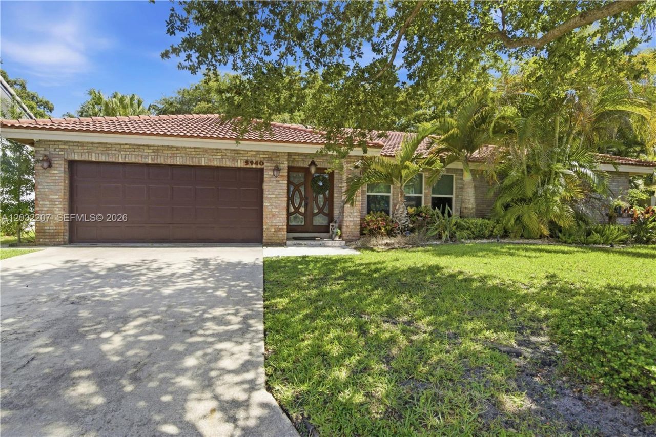 5940 NW 52nd St , Coral Springs, FL 33067 Photo