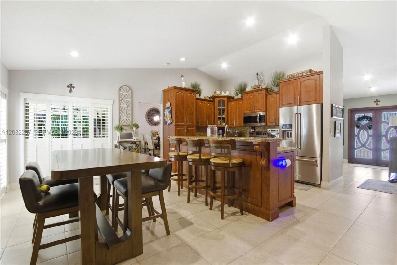 5940 NW 52nd St , Coral Springs, FL 33067 Photo