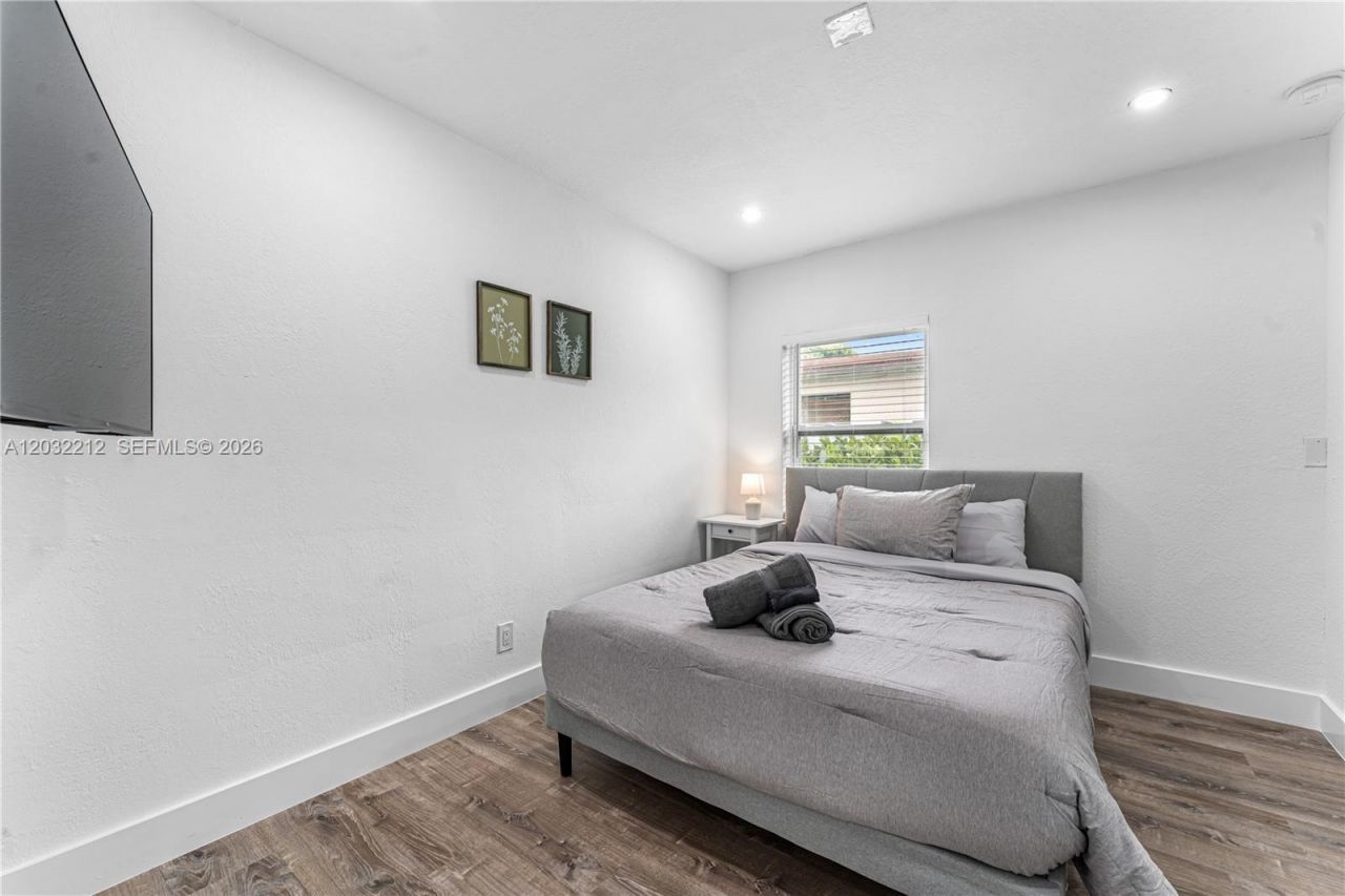 1523 NE 118th Ter , Unit 2, Miami, FL 33161 Photo