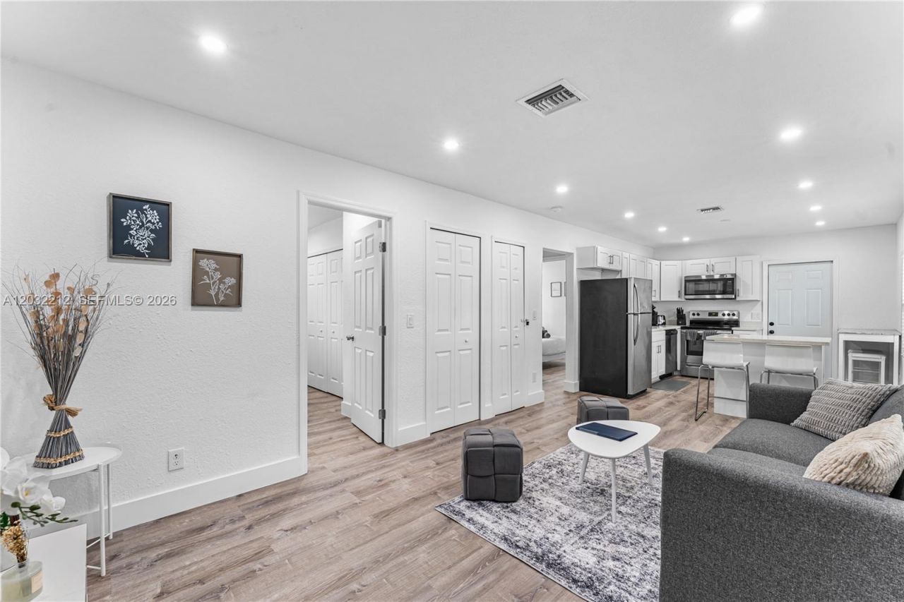 1523 NE 118th Ter , Unit 2, Miami, FL 33161 Photo