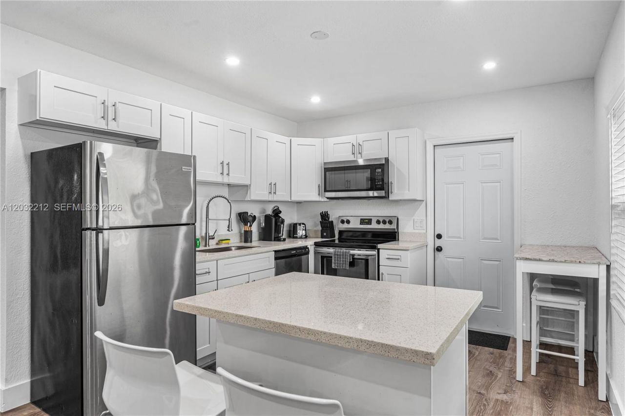 1523 NE 118th Ter , Unit 2, Miami, FL 33161 Photo