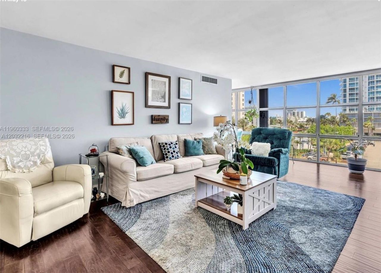 6423 Collins Ave , Unit 409, Miami Beach, FL 33141 Photo