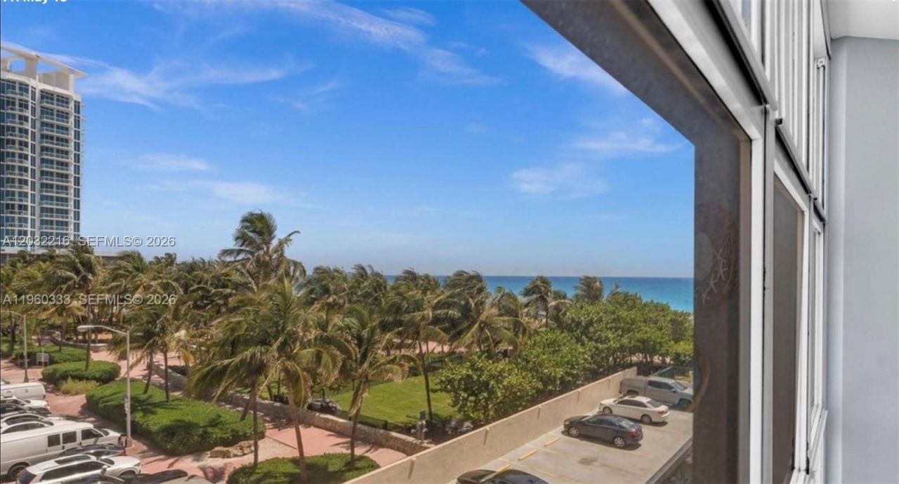 6423 Collins Ave , Unit 409, Miami Beach, FL 33141 Photo