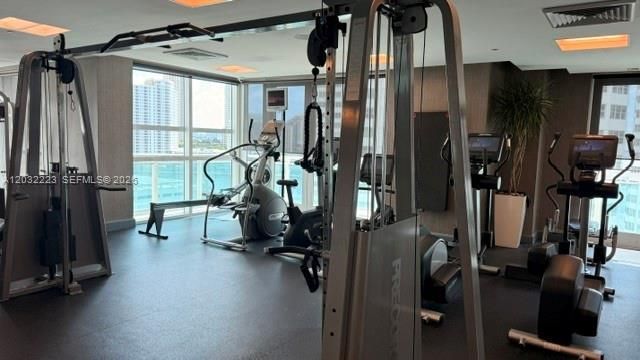 950 Brickell Bay Dr, Unit 701, Miami, FL 33131 Photo
