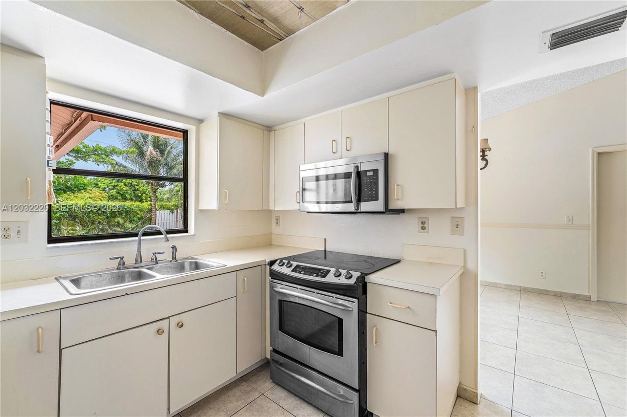 1586 Old Cypress Trl , Unit 1, Wellington, FL 33414 Photo