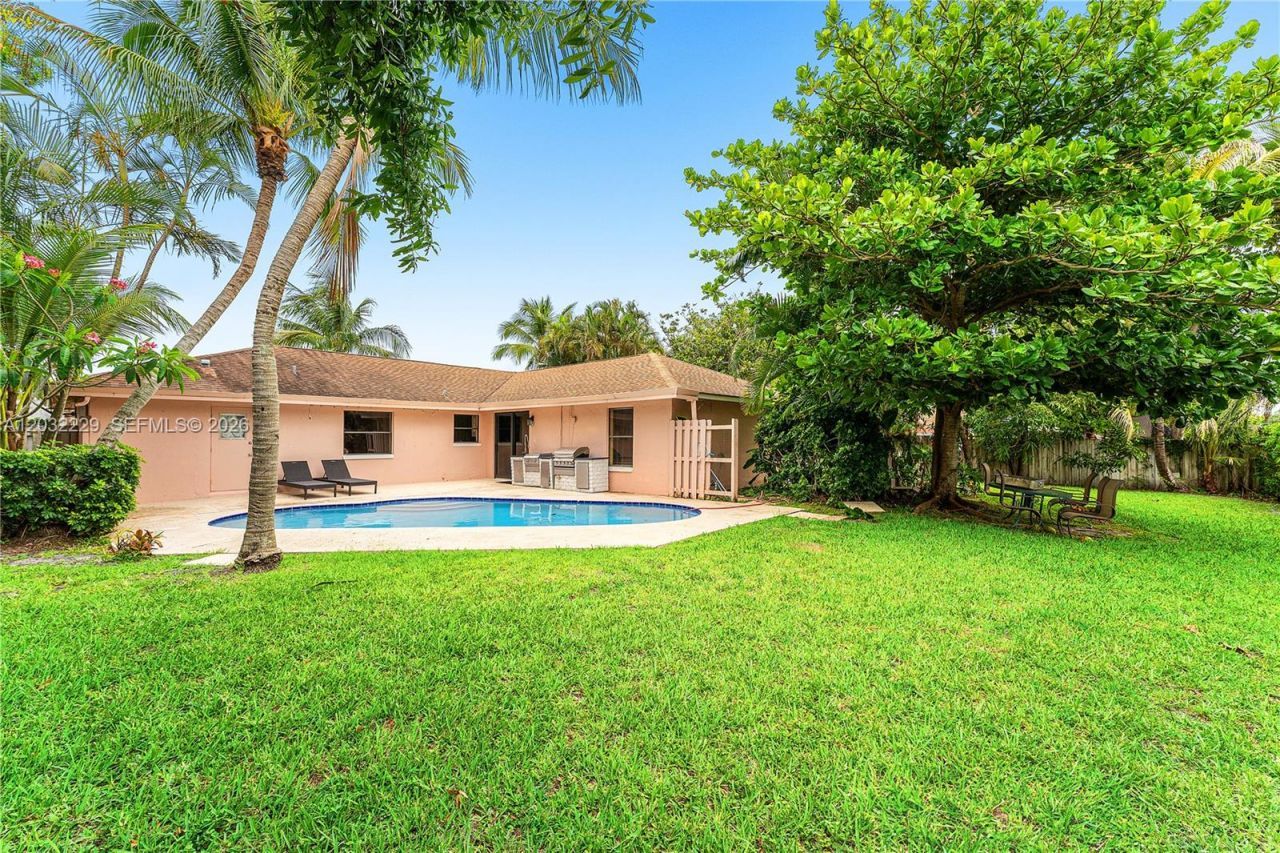 1586 Old Cypress Trl , Unit 1, Wellington, FL 33414 Photo