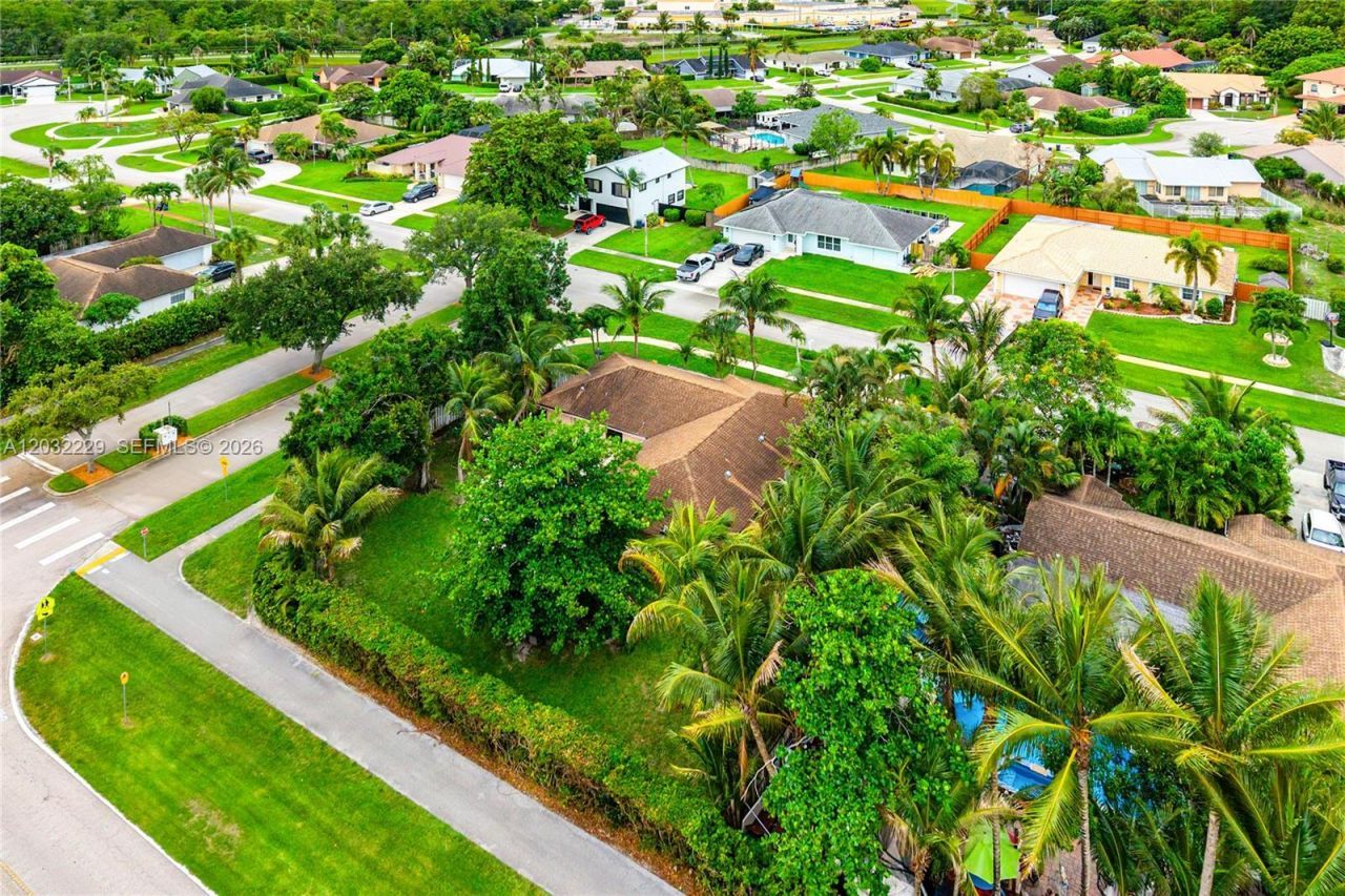 1586 Old Cypress Trl , Unit 1, Wellington, FL 33414 Photo