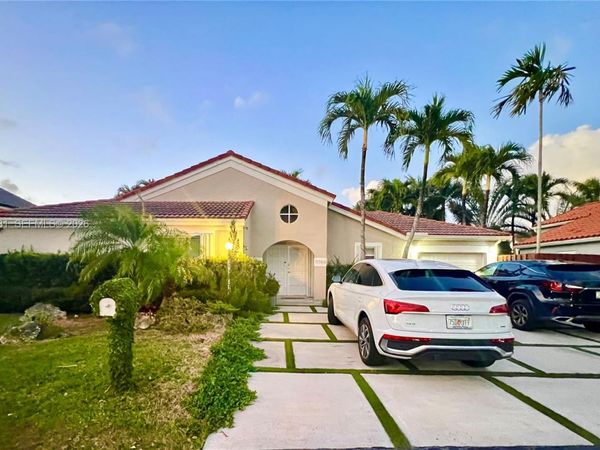 11769 SW 92nd Ln , Miami, FL 33186