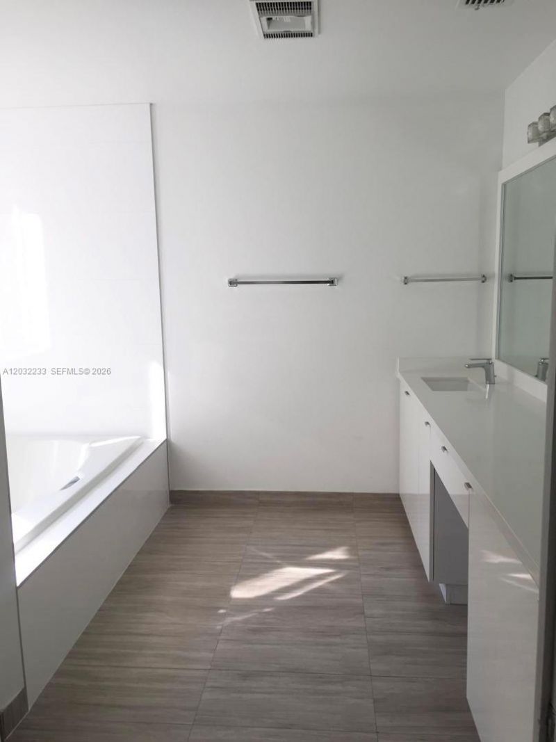 6622 Acacia Ct , Unit 6622, South Miami, FL 33143 Photo