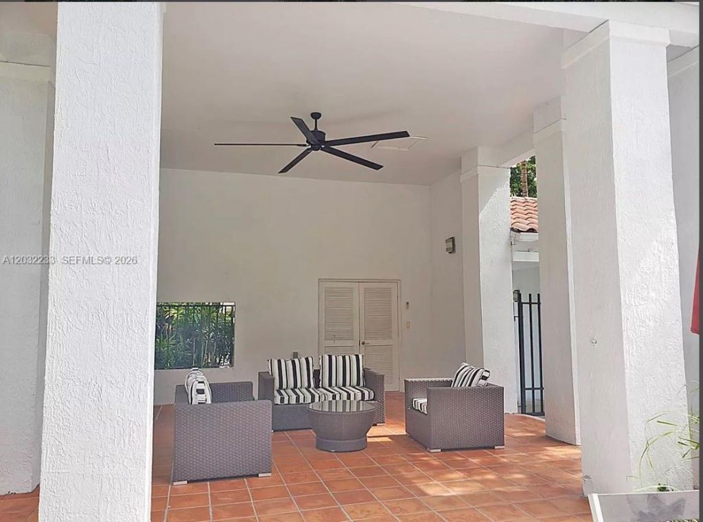 6622 Acacia Ct , Unit 6622, South Miami, FL 33143 Photo