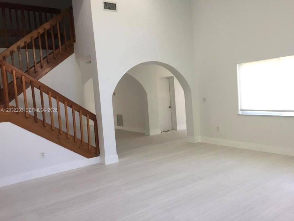 6622 Acacia Ct , Unit 6622, South Miami, FL 33143 Photo