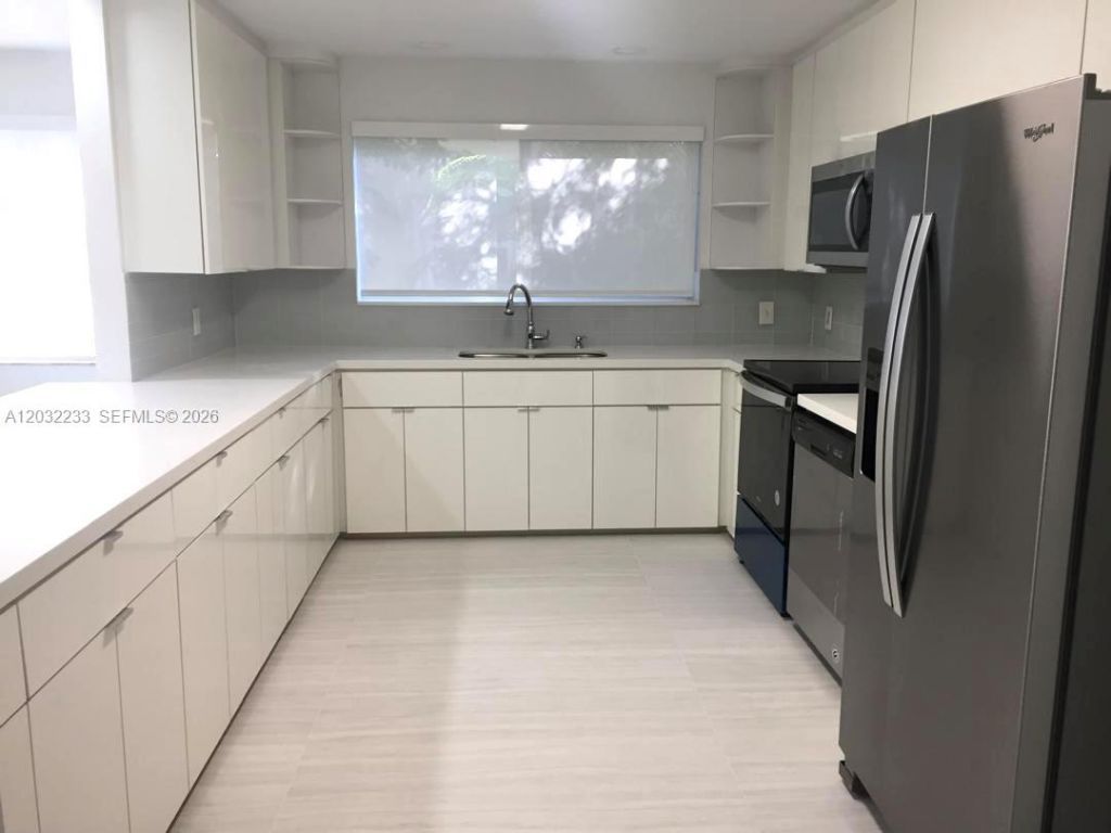 6622 Acacia Ct , Unit 6622, South Miami, FL 33143 Photo