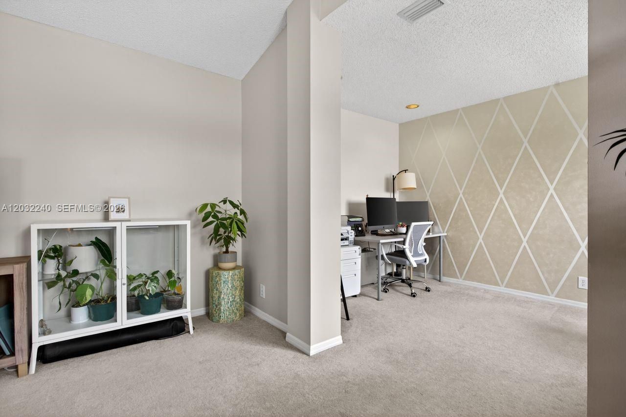 480 Cambridge Dr , Weston, FL 33326 Photo