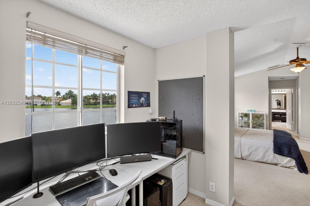 480 Cambridge Dr , Weston, FL 33326 Photo