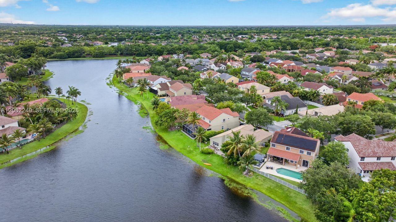 480 Cambridge Dr , Weston, FL 33326 Photo