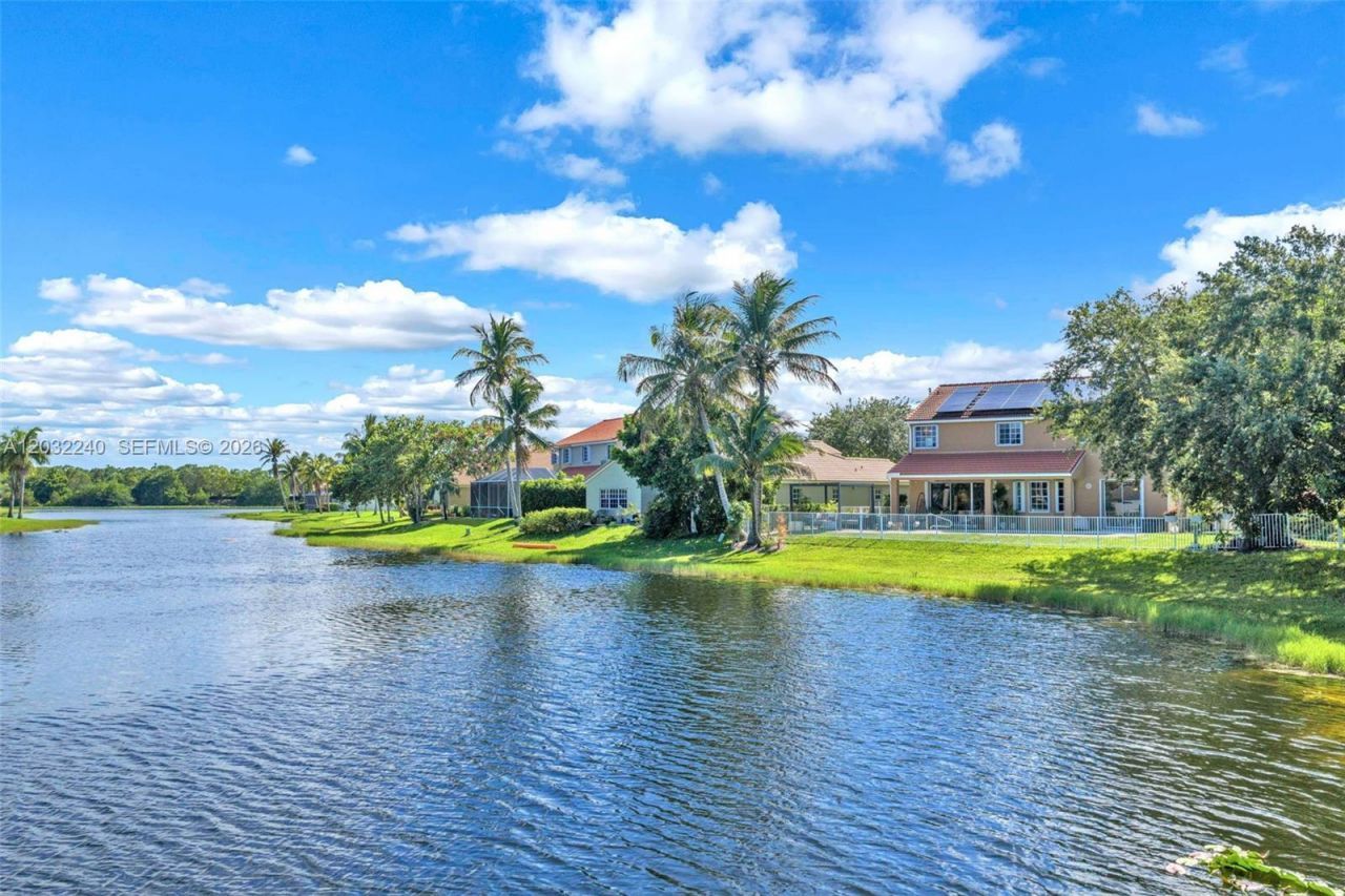 480 Cambridge Dr , Weston, FL 33326 Photo